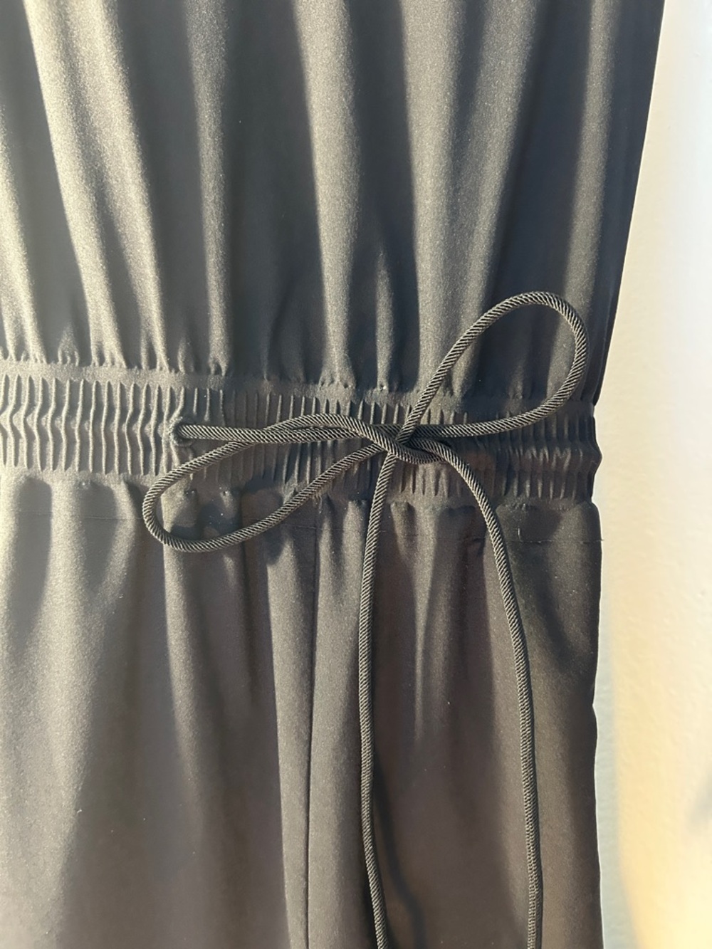 Athleta Savannah Jumpsuit Black Size 8 Drapey V-Neck Travel Chic - Picture 5 of 8